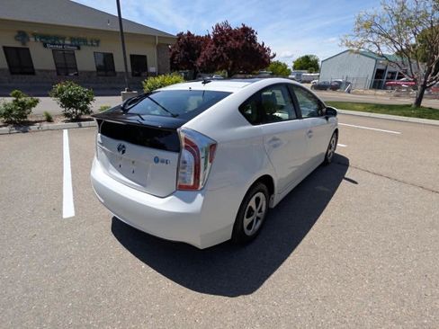 Used 2013 Toyota Prius Three w/ Solar Roof Pkg FWD image 5