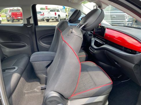 Used 2024 FIAT 500 e (RED) FWD image 29