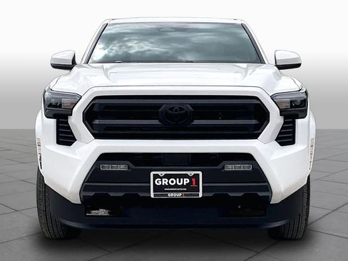 Used 2026 Toyota Tacoma SR5 image 4