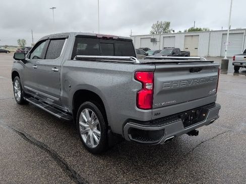 Used 2023 Chevrolet Silverado 1500 High Country w/ High Country Premium Package AWD/4WD image 2