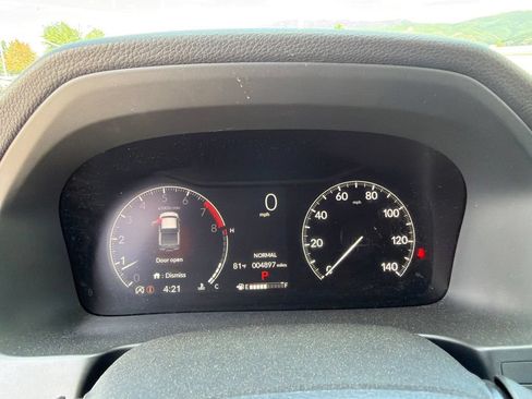Certified 2025 Honda Ridgeline Sport image 24