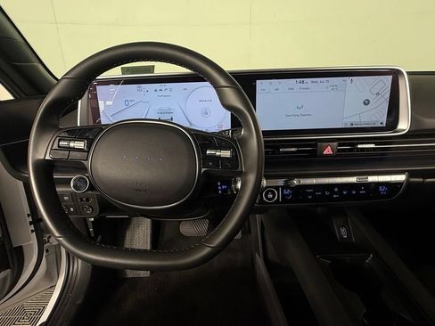 Used 2025 Hyundai Ioniq 6 SE RWD image 13