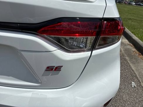 Used 2025 Toyota Corolla SE FWD image 14