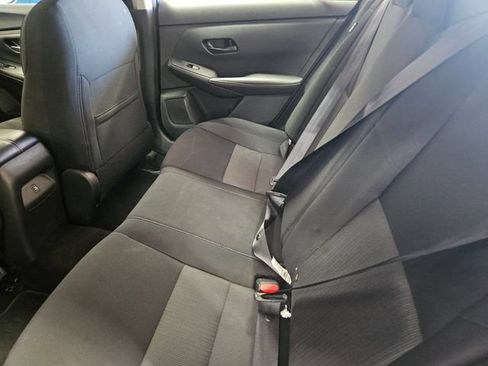 Used 2024 Nissan Sentra SV FWD image 6