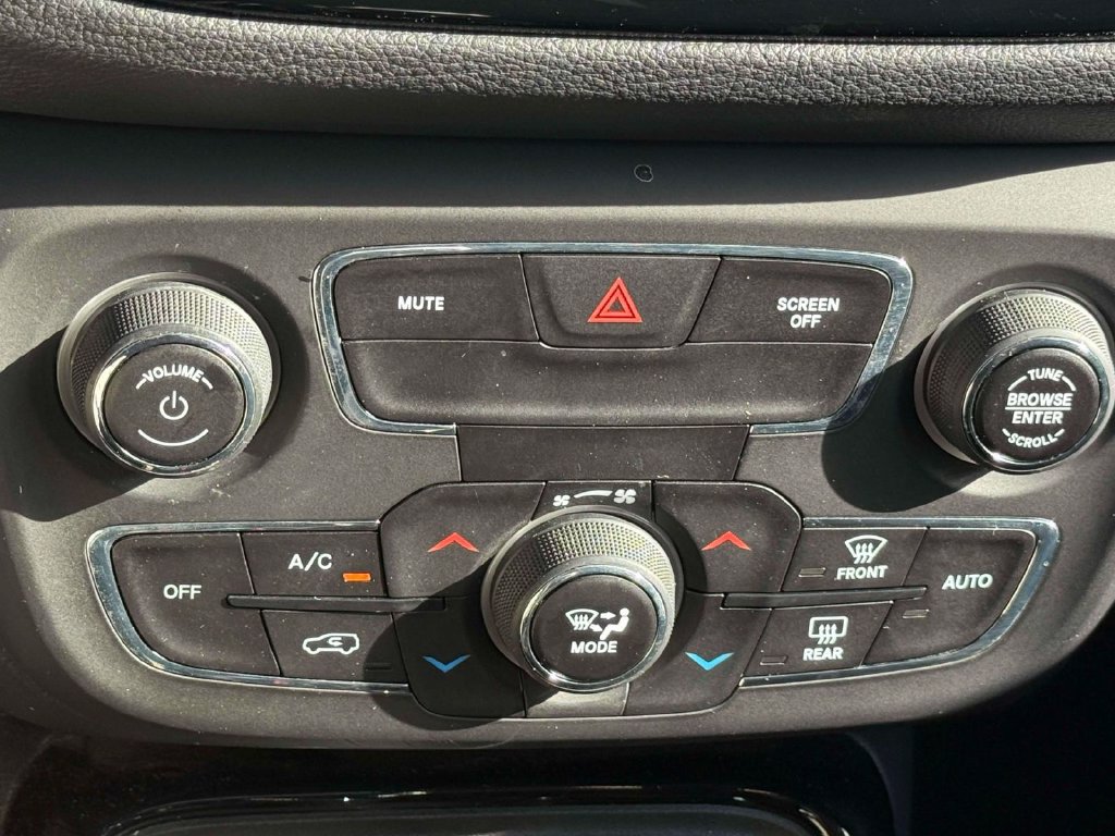 Used 2019 Jeep Compass Limited AWD/4WD image 24