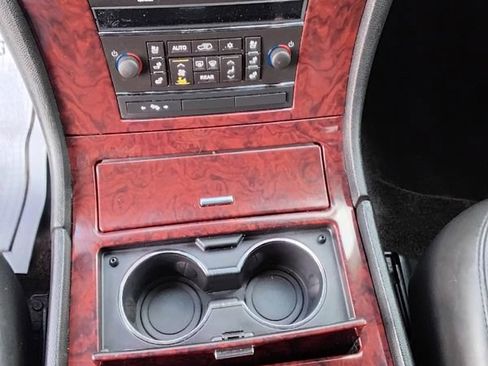 Used 2009 Cadillac Escalade 4WD Hybrid image 11