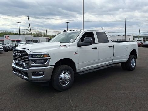 New 2026 RAM 3500 Tradesman image 3