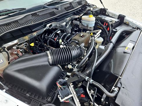 Used 2016 RAM 3500 Tradesman image 46