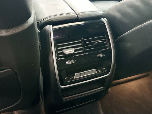 Used 2020 BMW X6 M50i image 25