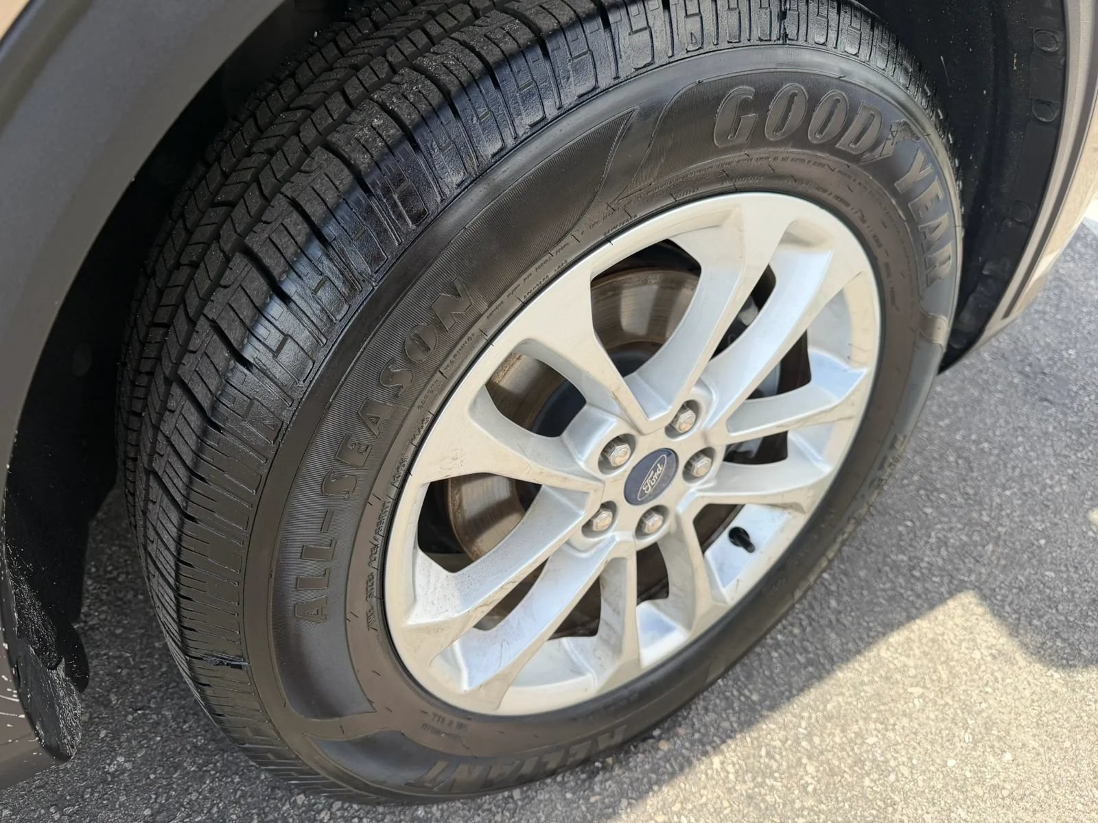 Used 2020 Ford Escape SE AWD/4WD image 35