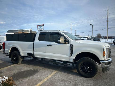 Used 2023 Ford F350 XL w/ Snow Plow Prep Package image 7