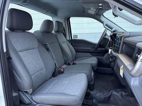 Used 2024 Ford F350 XL w/ 360-Degree Camera Package image 6