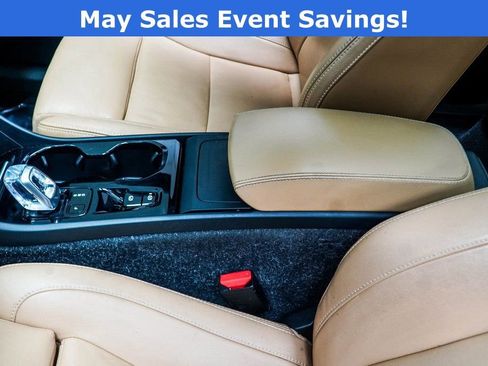 Used 2021 Volvo XC40 T5 Inscription w/ Climate Package AWD/4WD image 17