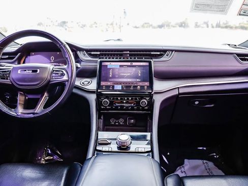 Used 2021 Jeep Grand Cherokee L Overland w/ Advanced Protech Group III image 15