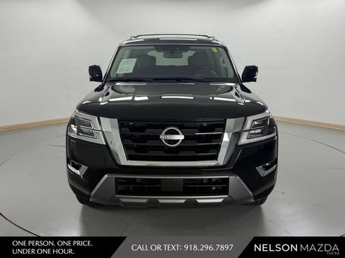 Used 2023 Nissan Armada SL w/ Captain's Chairs Package RWD image 2