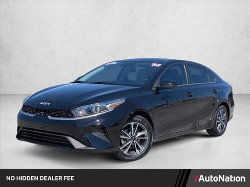 Used 2022 Kia Forte LXS FWD image 1
