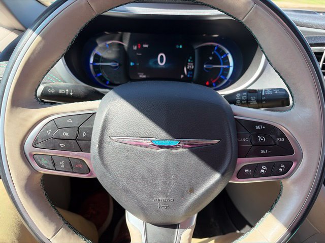 Used 2017 Chrysler Pacifica Platinum FWD image 8