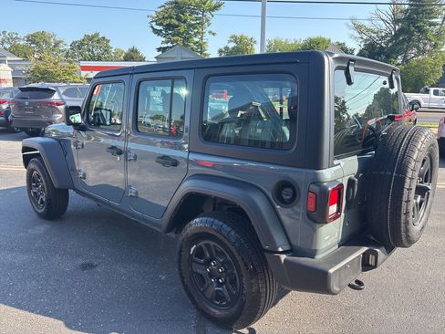 Used 2024 Jeep Wrangler Sport image 4