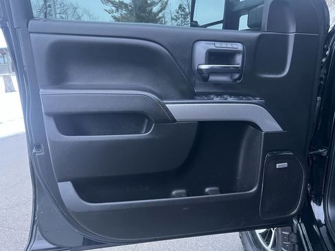 Used 2017 Chevrolet Silverado 3500 LTZ w/ Duramax Plus Package image 18