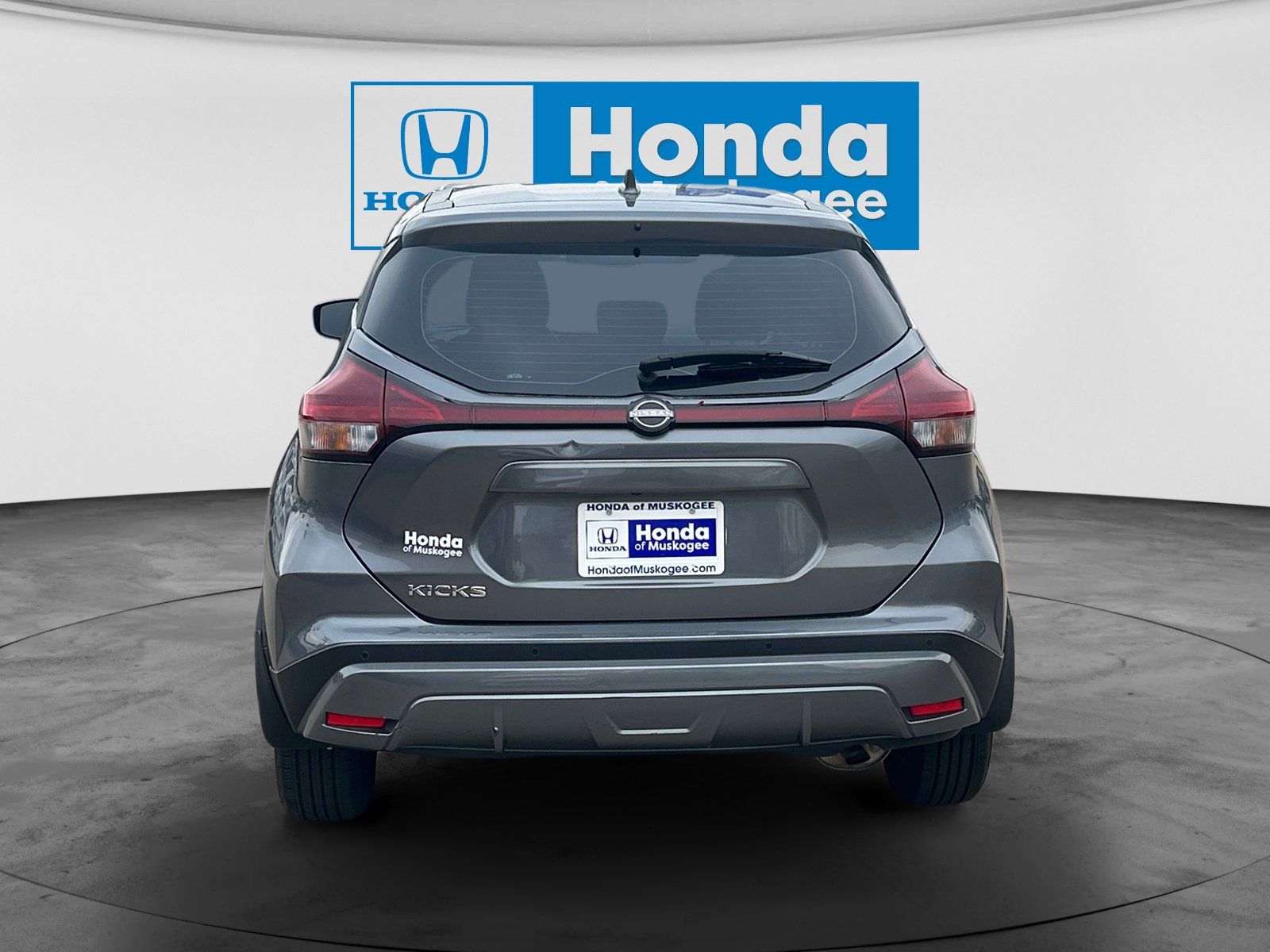 Used 2022 Nissan Kicks S FWD image 6