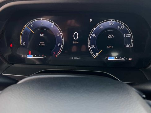 Used 2024 Jeep Grand Cherokee L Limited w/ Black Appearance Package image 20