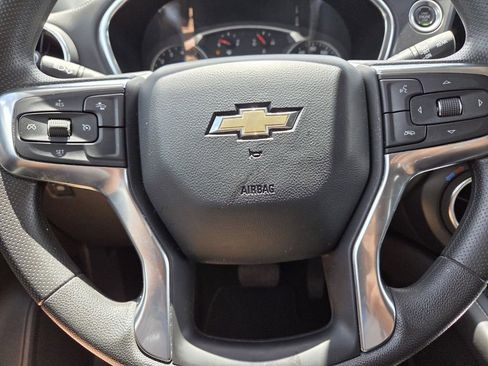 Certified 2025 Chevrolet Blazer LT FWD image 22