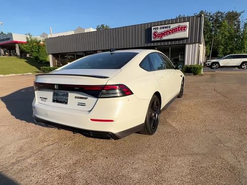 Used 2023 Honda Accord Sport image 6