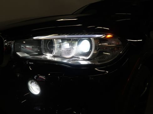 Used 2017 BMW X5 xDrive35i AWD/4WD image 40
