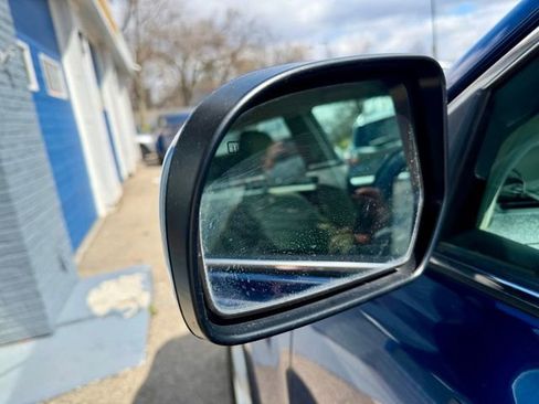 Used 2011 Subaru Outback 2.5i Premium image 8
