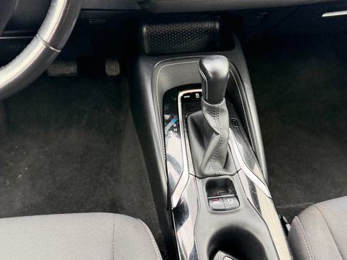 Used 2019 Toyota Corolla SE FWD image 21