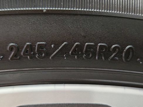 Used 2022 Lincoln Corsair Reserve w/ Equipment Group 201A AWD/4WD image 38