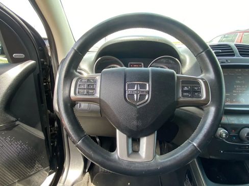 Used 2014 Dodge Journey Crossroad w/ Flexible Seating Group image 8