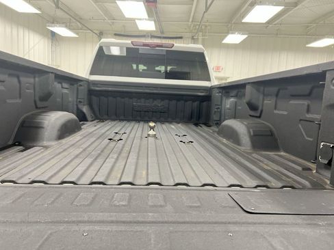 Used 2024 Chevrolet Silverado 3500 High Country w/ High Country Premium Package AWD/4WD image 28