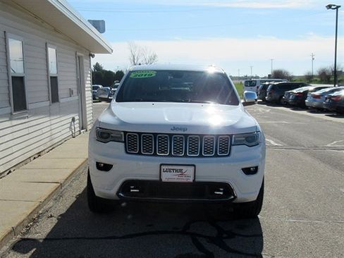 Used 2019 Jeep Grand Cherokee Overland AWD/4WD image 5