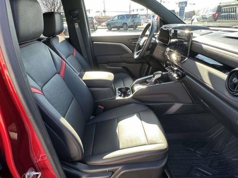 Certified 2024 Chevrolet Colorado Z71 w/ Z71 Convenience Package 2 image 12