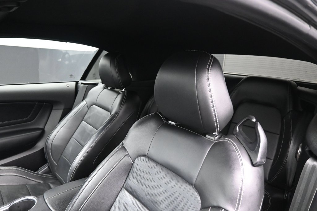 Used 2018 Ford Mustang GT Premium w/ Equipment Group 401A RWD image 49