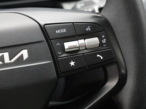 Used 2025 Kia K4 FWD image 19