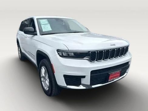 Used 2023 Jeep Grand Cherokee L Laredo w/ Luxury Tech Group I image 2