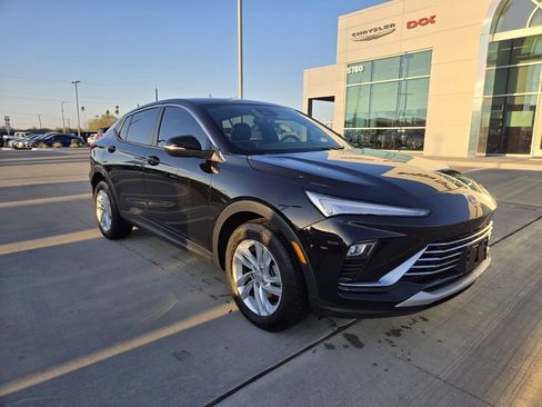 Used 2024 Buick Envista Preferred w/ Convenience I Package image 1