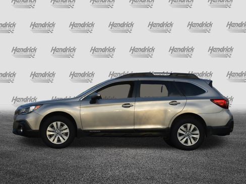 Used 2018 Subaru Outback 2.5i Premium image 8