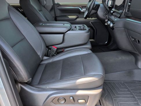 Used 2024 GMC Sierra 1500 SLT AWD/4WD image 43