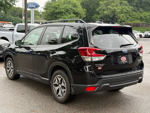 Certified 2024 Subaru Forester Premium AWD/4WD image 8