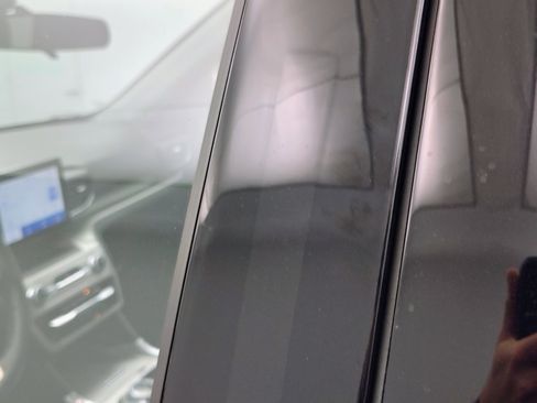 Used 2023 Ford Explorer XLT w/ Equipment Group 202A image 17