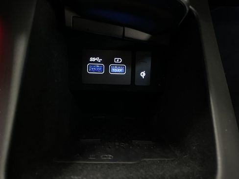 Used 2024 Genesis GV70 2.5T w/ Sport Prestige Package image 30