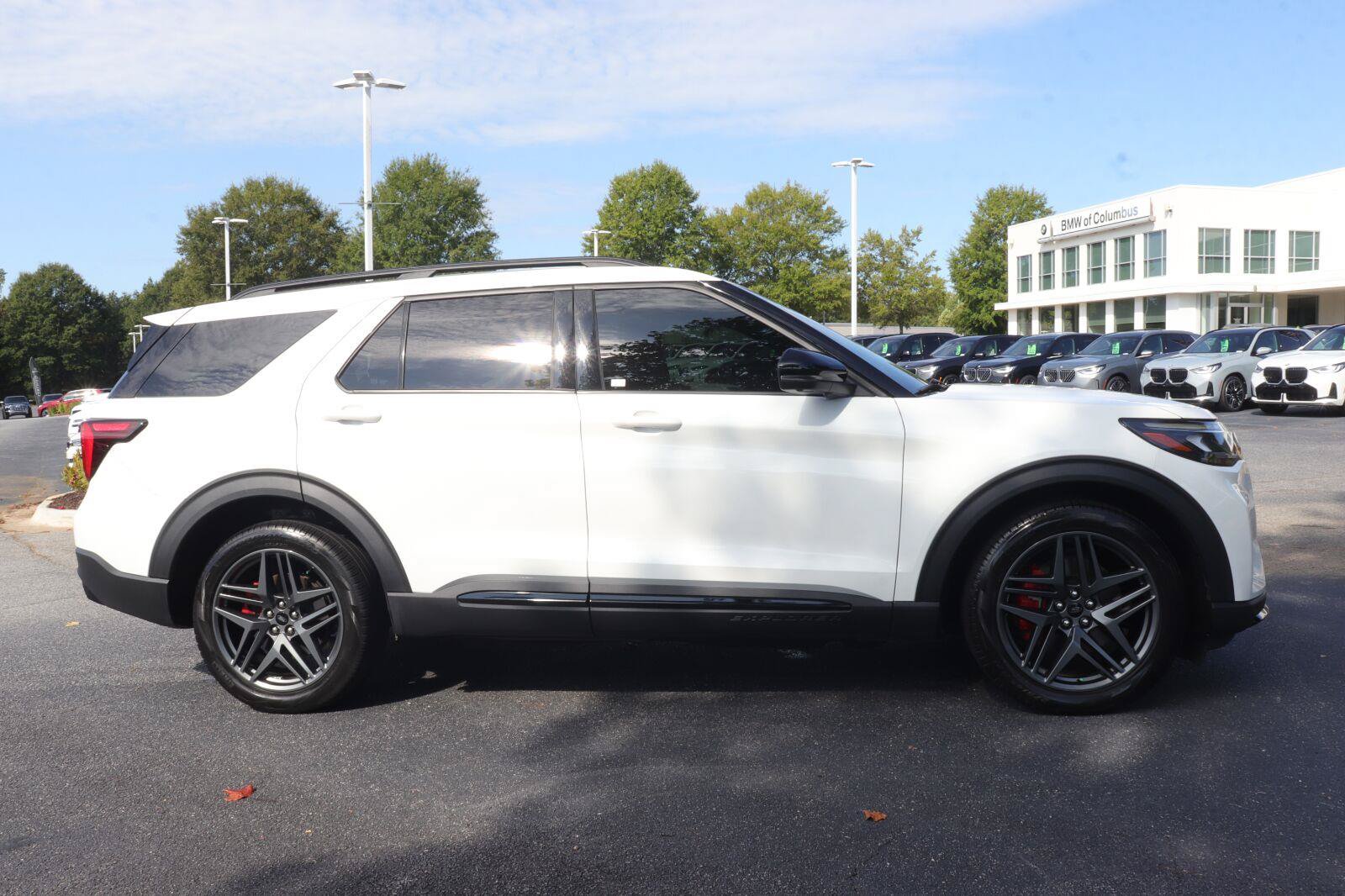 Used 2025 Ford Explorer ST w/ Sun And Sound Package AWD/4WD image 7
