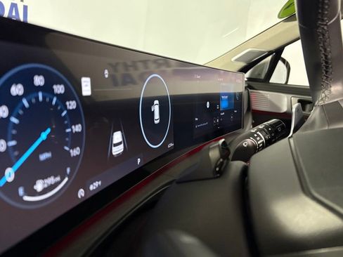 Used 2024 Hyundai Santa Fe Limited image 26