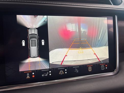 Used 2023 GMC Yukon XL Denali Ultimate w/ LPO, Floor Liner Package image 37