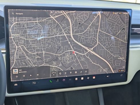 Used 2021 Tesla Model S Plaid image 16