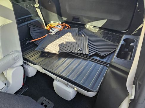 Used 2023 Kia Sorento SX Prestige image 18