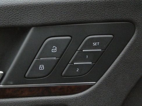 Used 2018 Audi Q5 2.0T Premium Plus w/ Premium Plus Package image 27